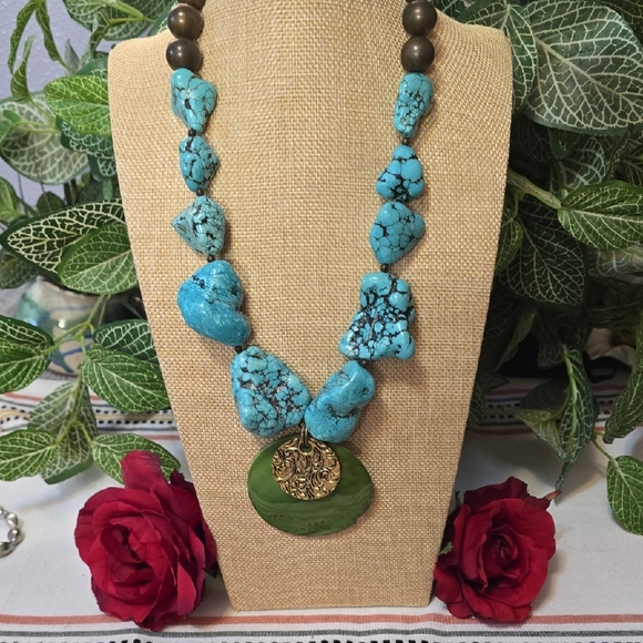 Chico's Faux Turquoise and Green Dyed Shell Statement Necklace - Picture 12 of 12